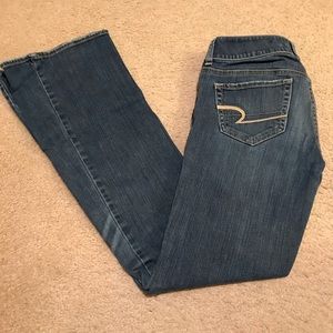 ❗️Women’s Kickboot American Eagle Jeans 👖